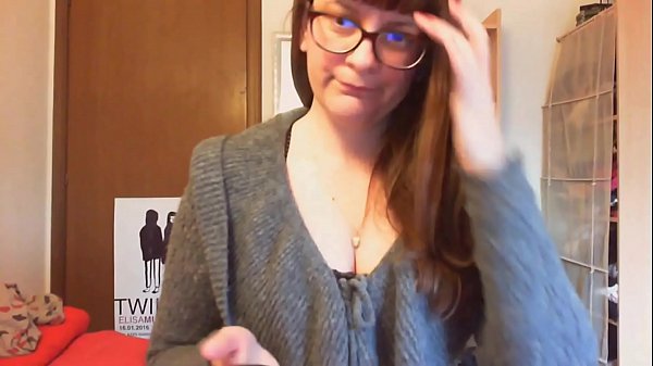 Today Nicoletta wants to do a nice roleplay in Italian and heavily humiliates that slut of your wife