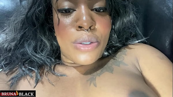 Young girl enjoying playing strong siririca without stopping.