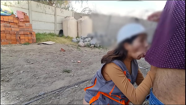 Argentine engineer Nataly fucking at a construction site