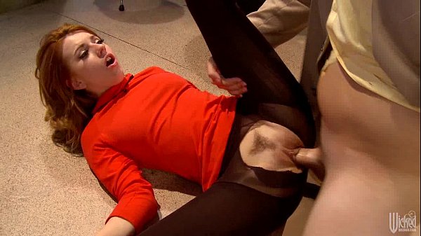 Lexi'_s ass looks so good in leggings